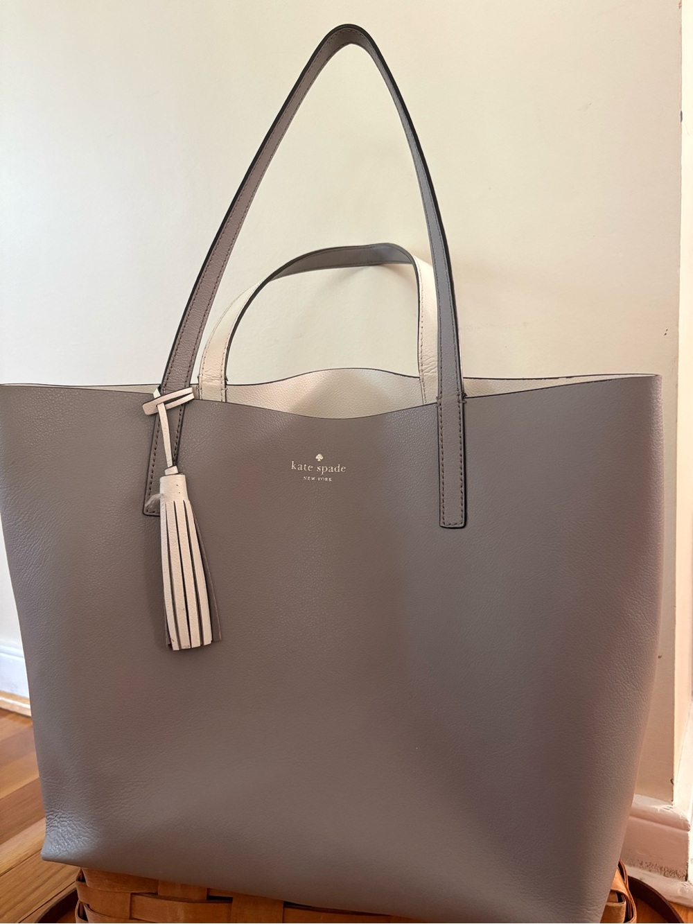 kate spade Reversible Leather Tote Gray Ivory Tassel Large